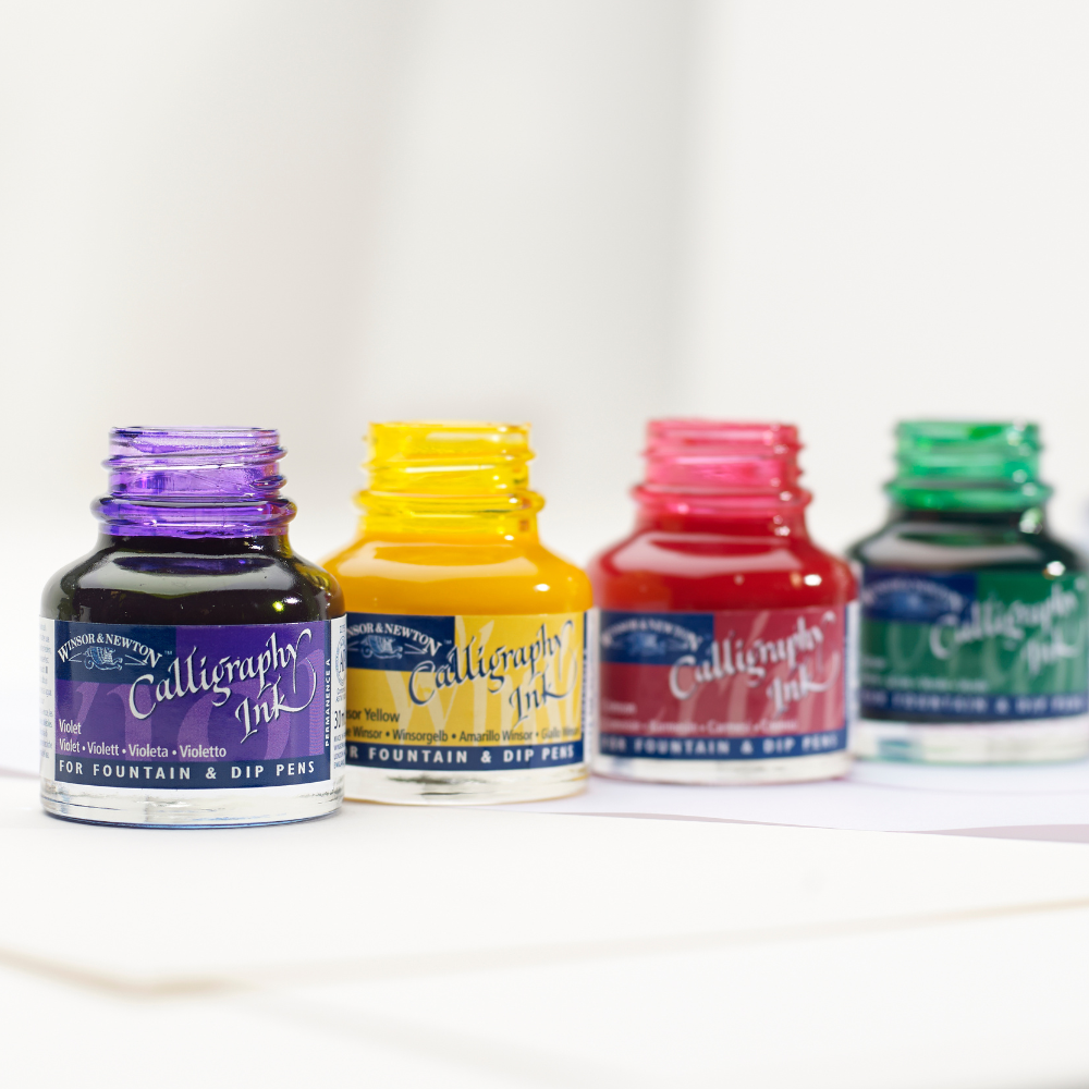 Sign Rite Waw Ink Calligraphy Ink - White – Winsor & Newton UK